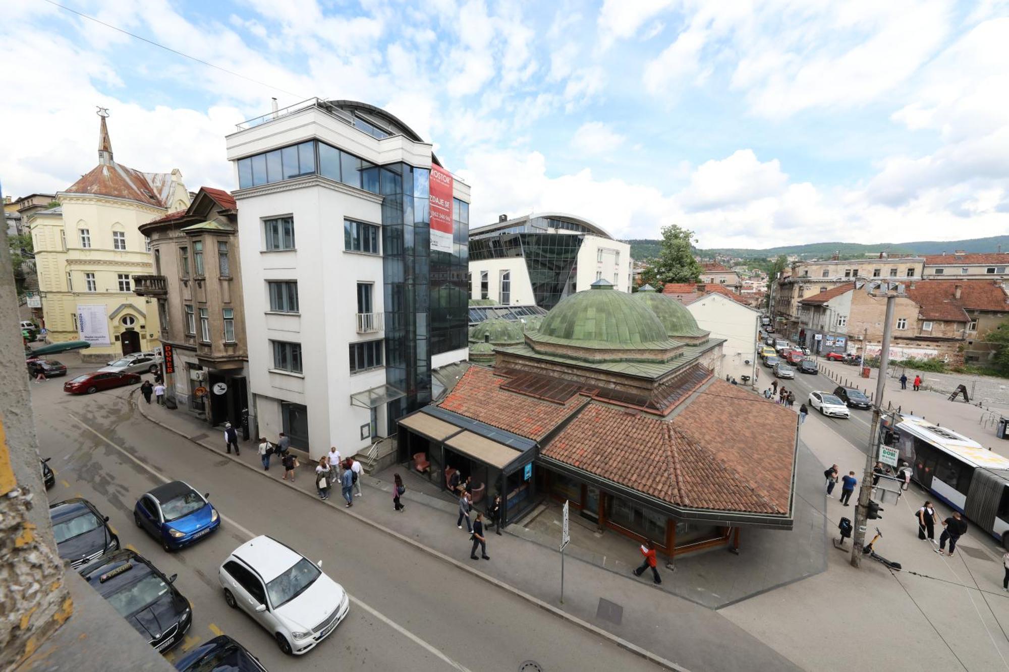 Historijski Luksuz U Starom Gradu, Garage Parking Saraievo Exterior foto